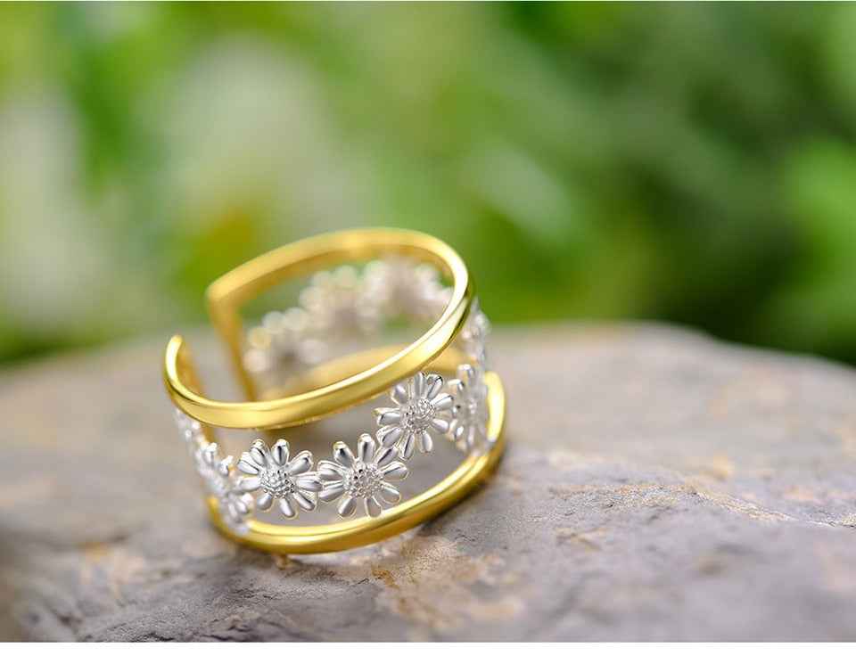 Daisy Flower Adjustable Ring