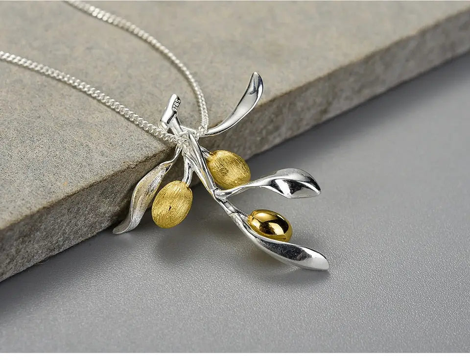 Necklaces and Pendants - Jewelry Buzz
