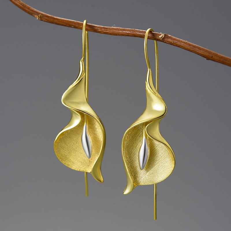 18K Gold Calla Lily Dangle Earrings
