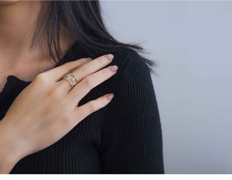 Daisy Flower Adjustable Ring