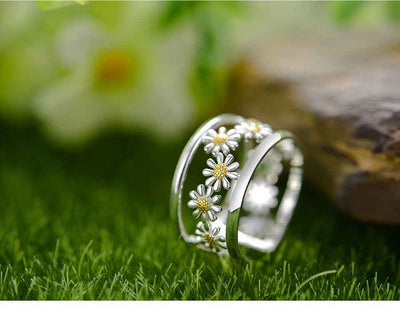 Daisy Flower Adjustable Ring